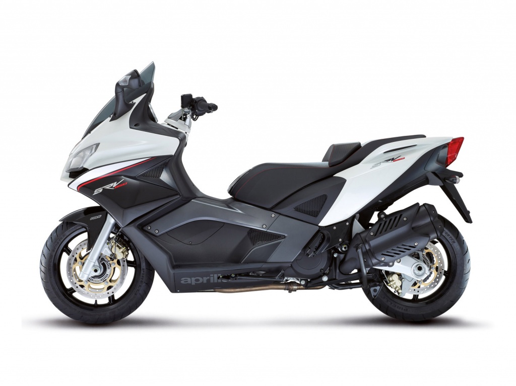 Фото скутера Aprilia SRV 850 ABS